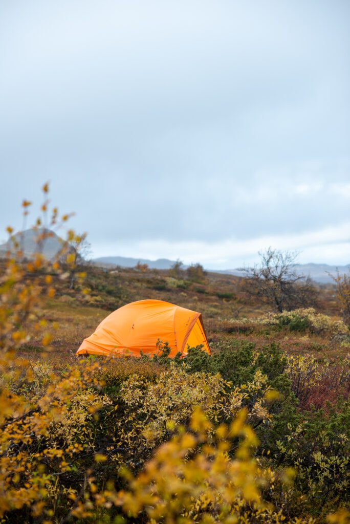 orange tält från vaude i tänndalen