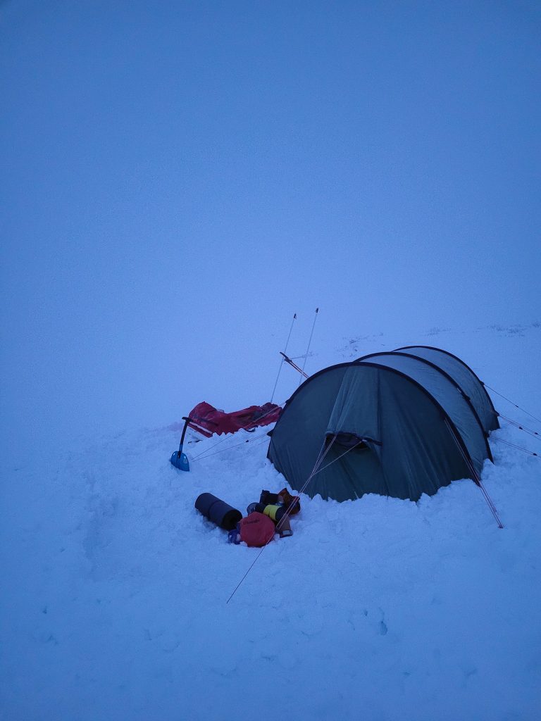 Hilleberg Nammatj tält på fjället på vintern