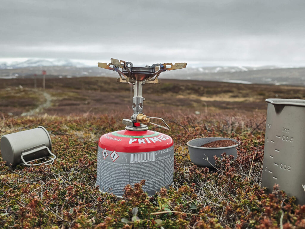 Kaffe på fjällvandring - stormkök