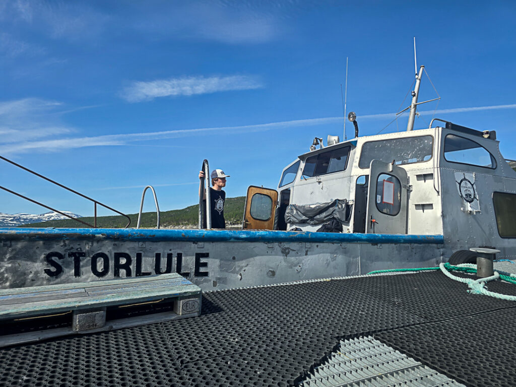 Båt från Aktse till Padjelanta