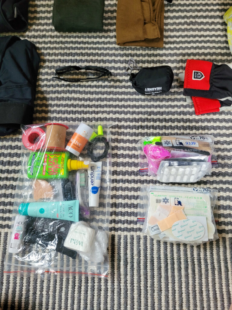 Packa myggmedel till fjällvandring